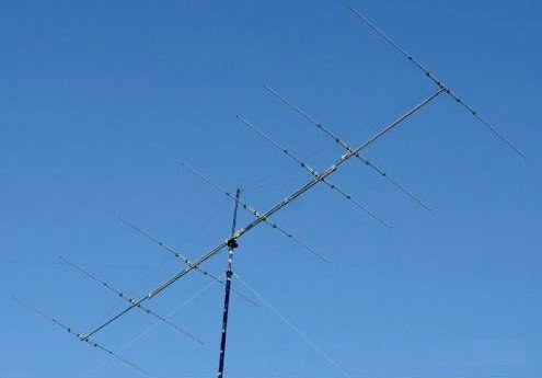 35-377_MHF-7E_CB_Yagi_mounted